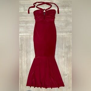 Windsor Red Halter Mermaid Maxi Dress Formal Evening Gown